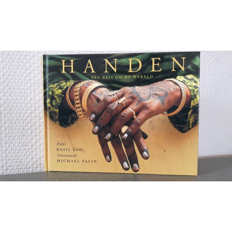 Handen - Een reis om de wereld